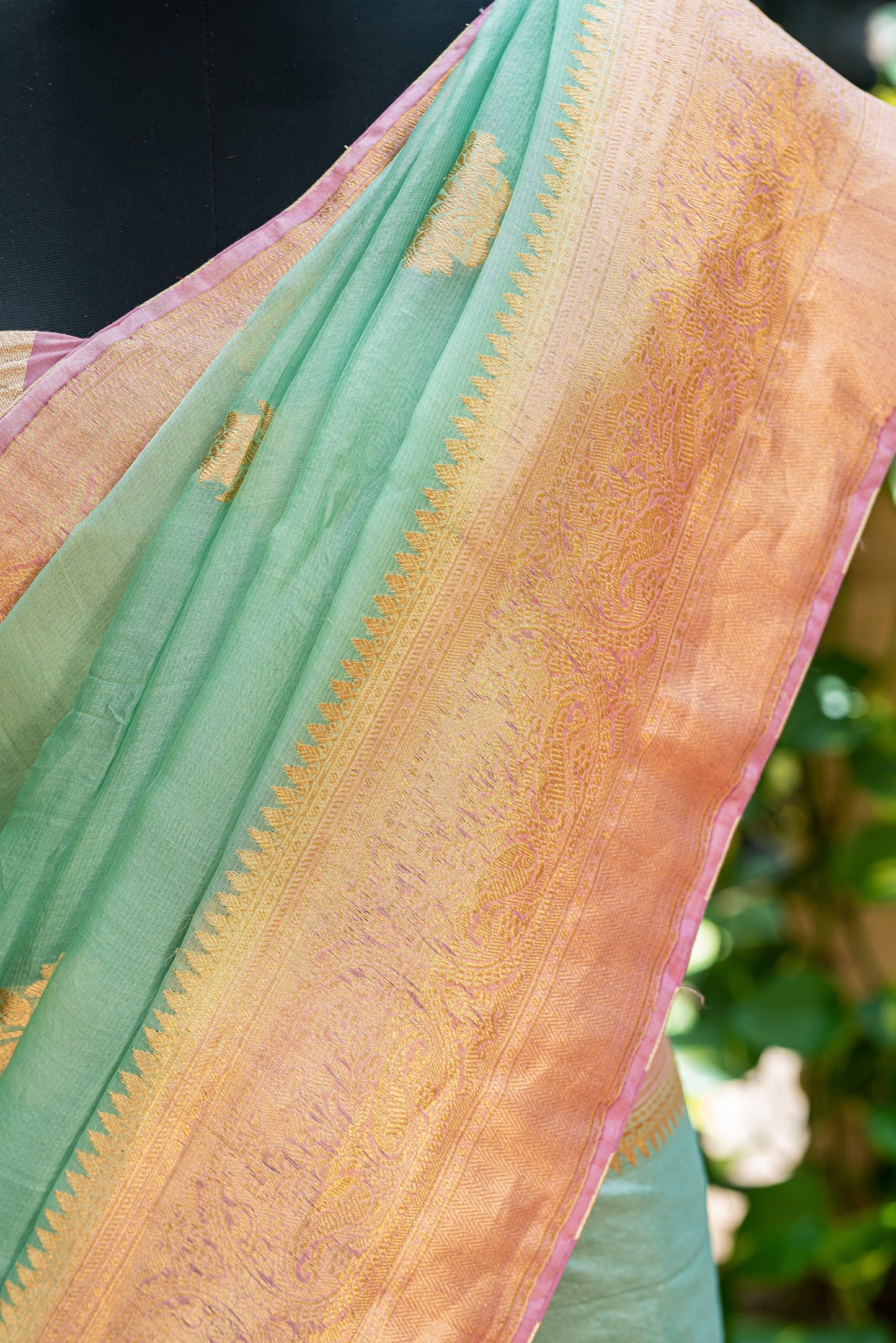Banarasi Organza Saree Set