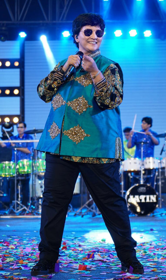 Falguni Pathak